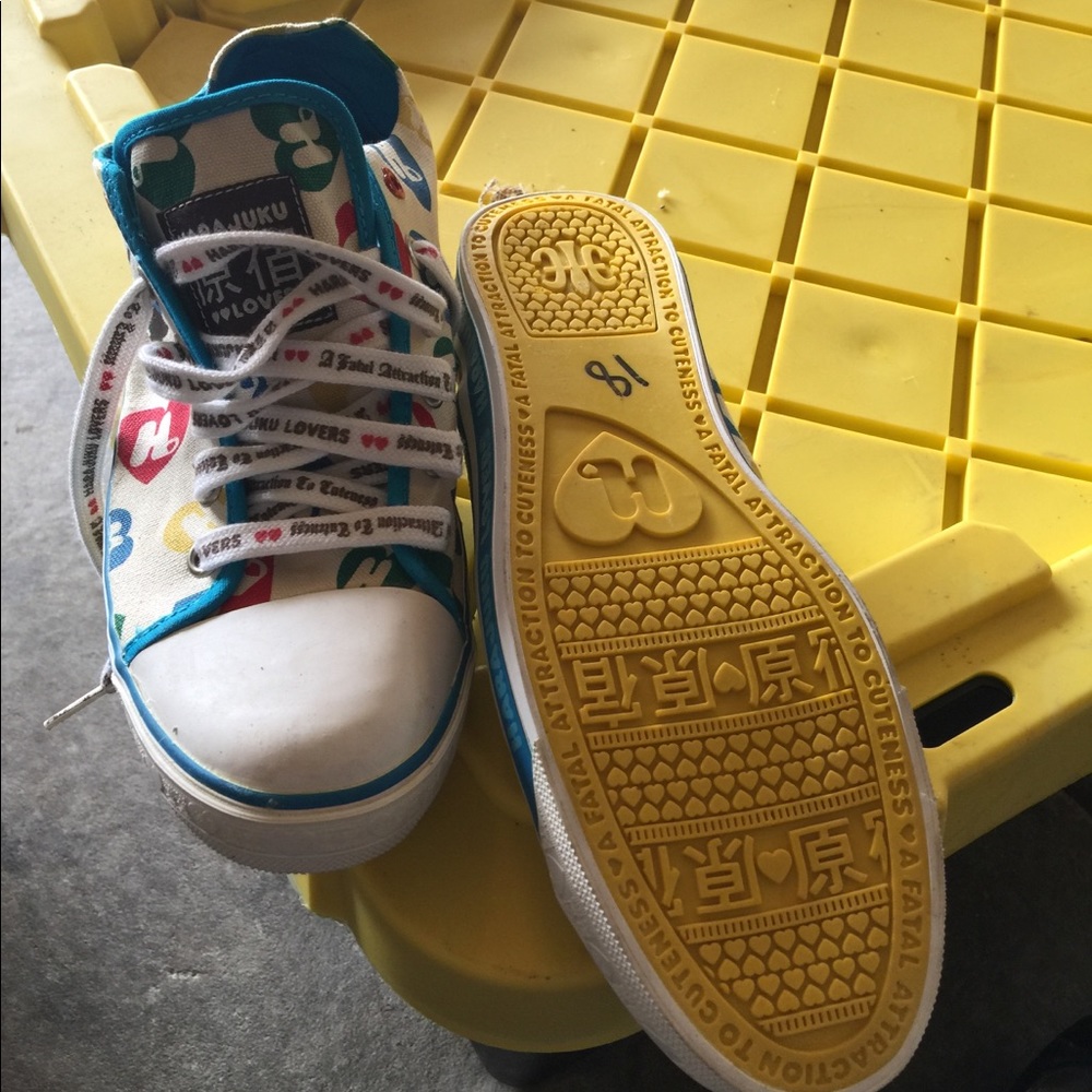 Harajuku Sneakers Low Top Never Worn